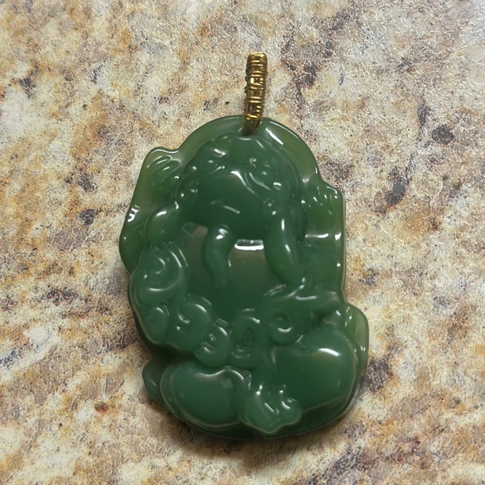 Jade dragon pendant